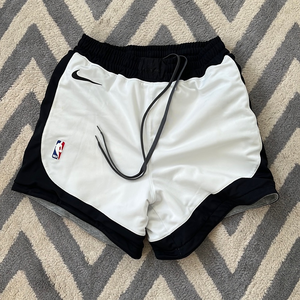 Fear of God x Nike Sportswear Men’s NBA reversible shorts